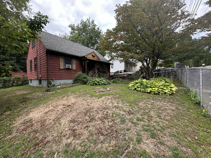 Property Photo:  500 Woodlawn Avenue Extension  CT 06606 