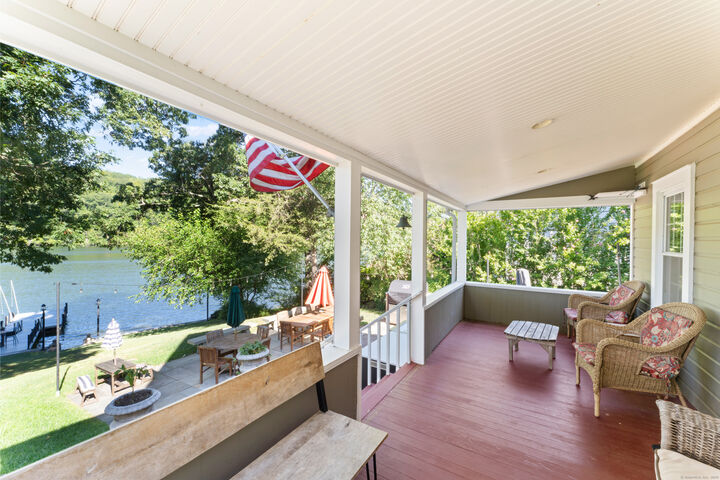 Property Photo:  6 Circle Drive  CT 06811 