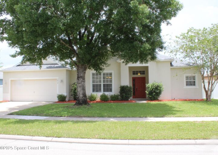 Property Photo: 3819 Wood Thrush Drive FL 34744