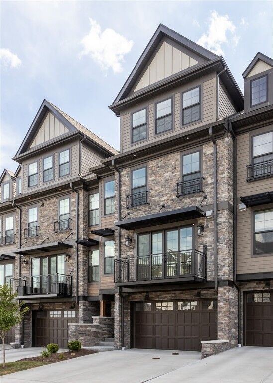 Property Photo: 134 Enclave Dr PA 16046