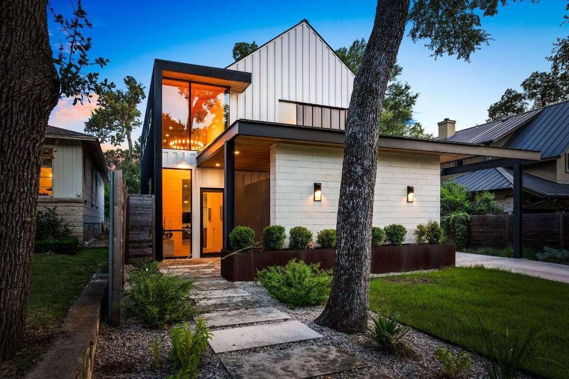 Property Photo: 3313 Bonnie Road TX 78703