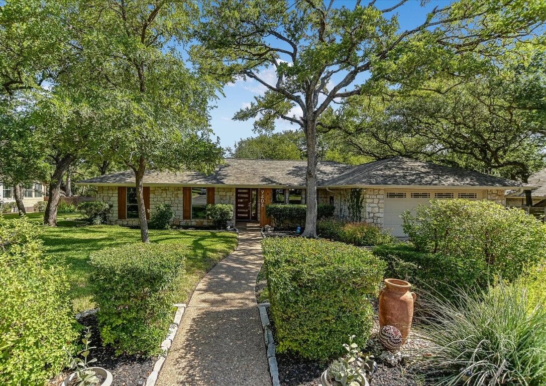 Property Photo: 9404 Topridge Drive TX 78750