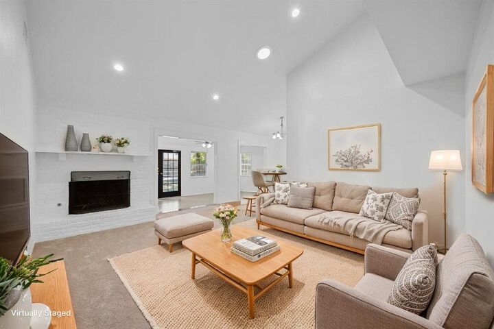 Property Photo: 11811 Barrington Way TX 78759