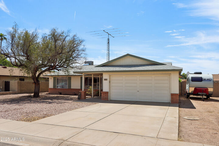Property Photo:  1821 E Colgate Drive  AZ 85283 