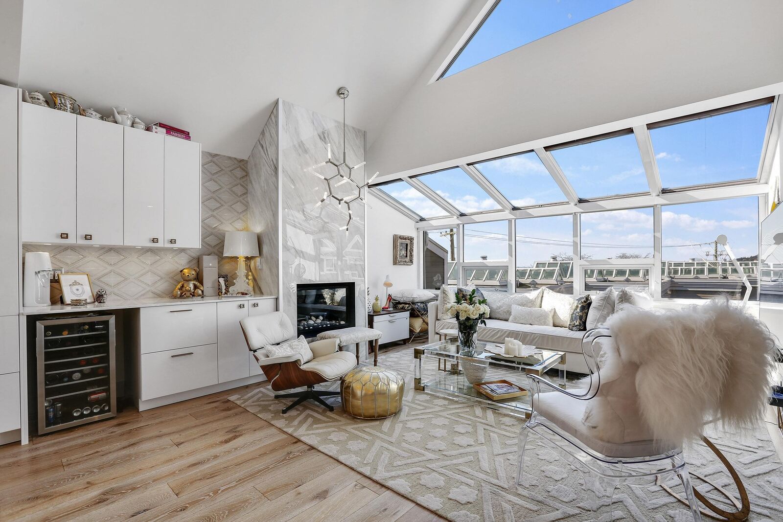 Property Photo:  1115 Elm Street  BC V4B 3R9 