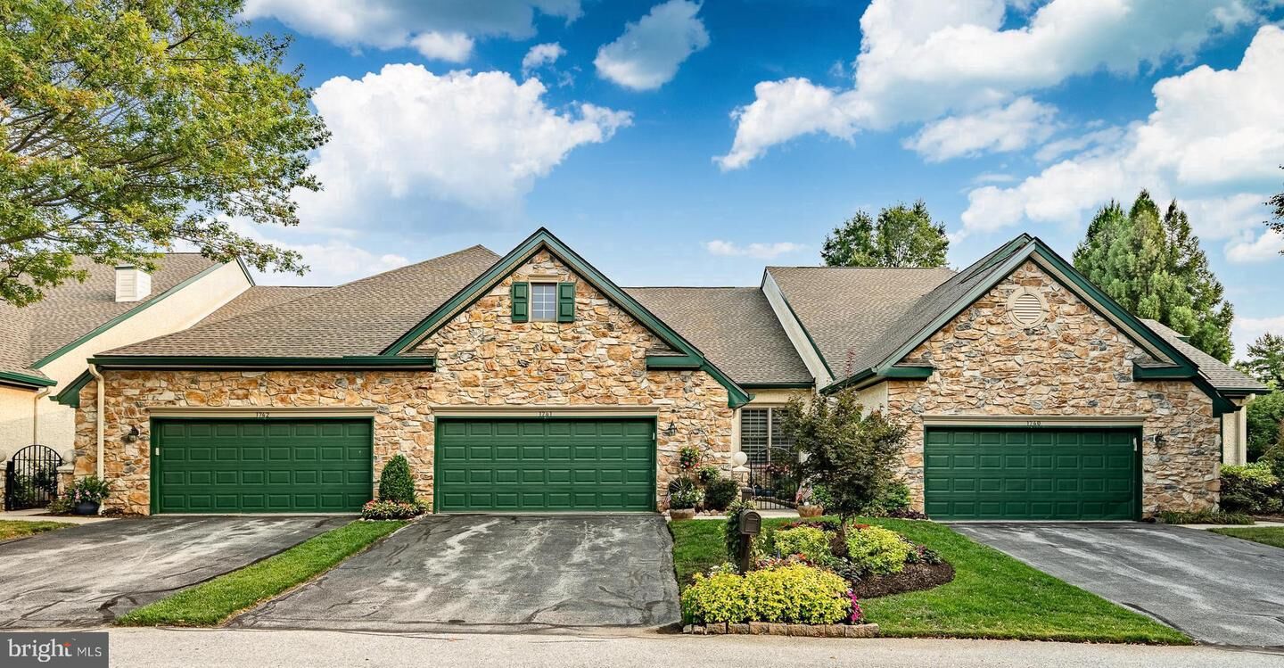Property Photo:  1741 Yardley Drive  PA 19380 