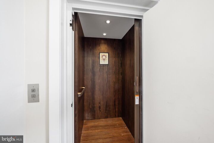 Property Photo: 1102 N 2nd Street C PA 19123