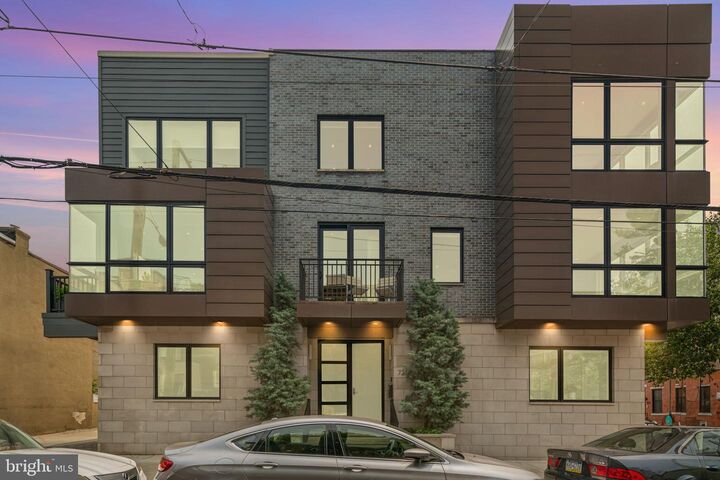 725 S 19th Street  Philadelphia PA 19146 photo