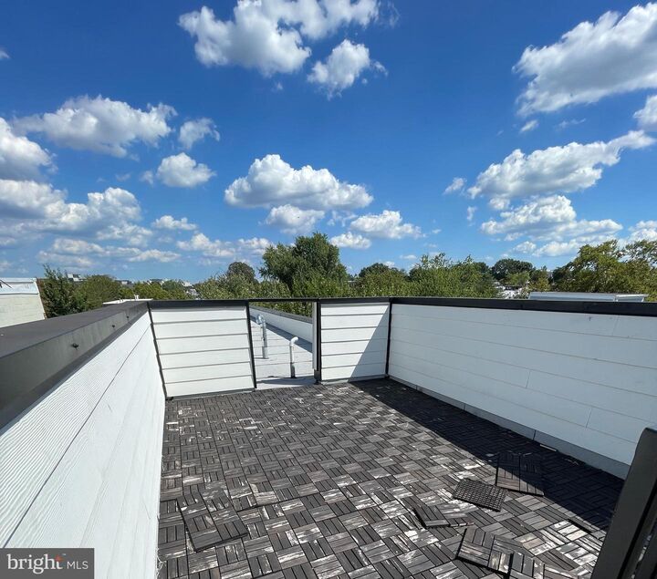 Property Photo: 726 11th Street NE DC 20002