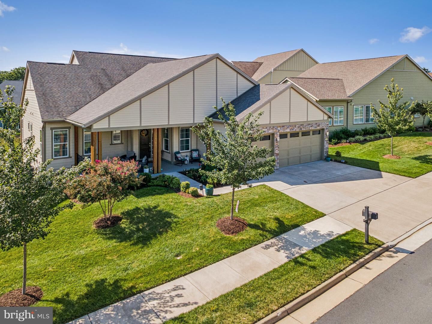 Property Photo:  102 Phoebe Court  VA 22630 