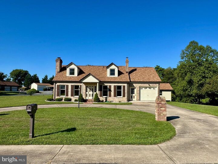 Property Photo: 301 Yale Drive VA 22602
