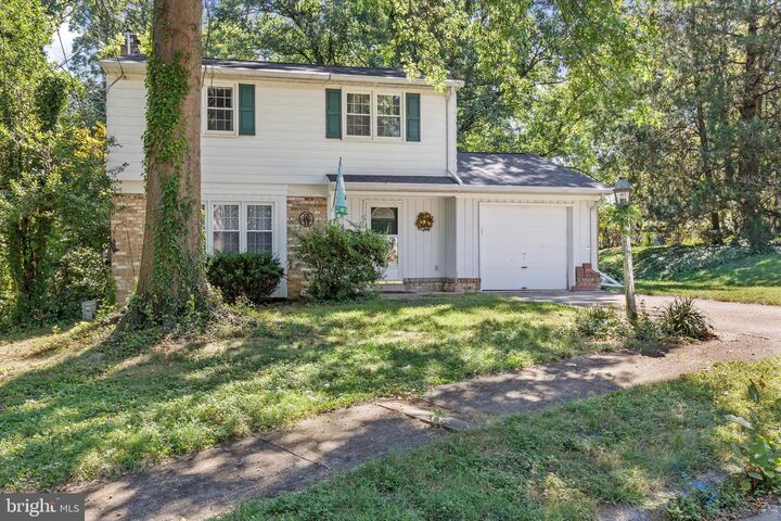8 Redwood Place  Camp Hill PA 17011 photo