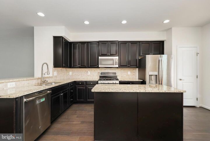 Property Photo: 1714 Featherstone Road VA 22191