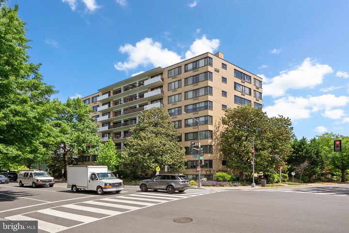 Property Photo:  3601 Wisconsin Avenue NW 408  DC 20016 