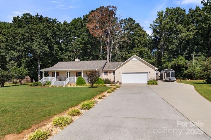 Property Photo:  2312 Joseph Court  SC 29732 
