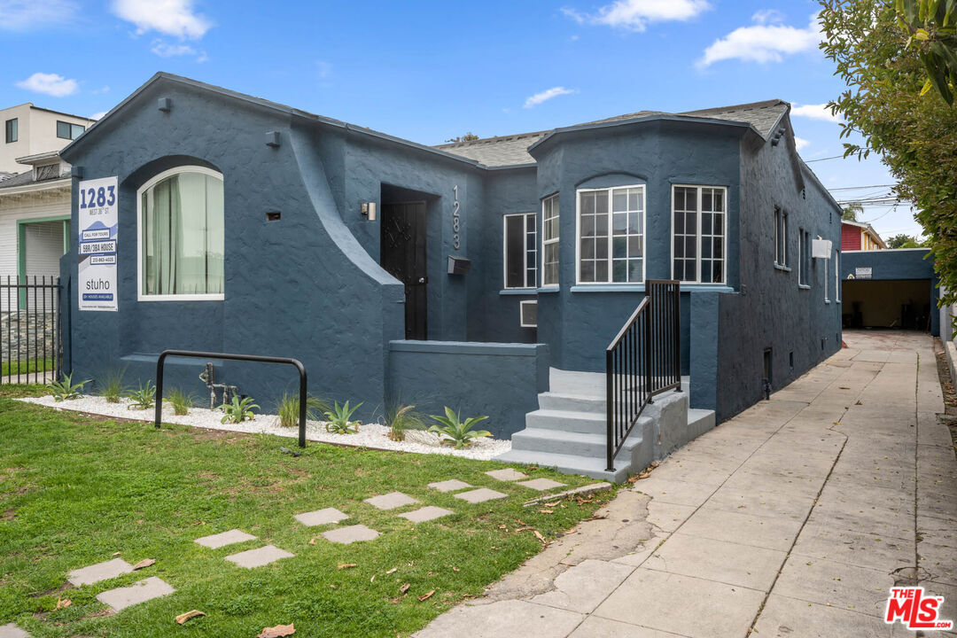 Property Photo: 1283 W 36th St CA 90007