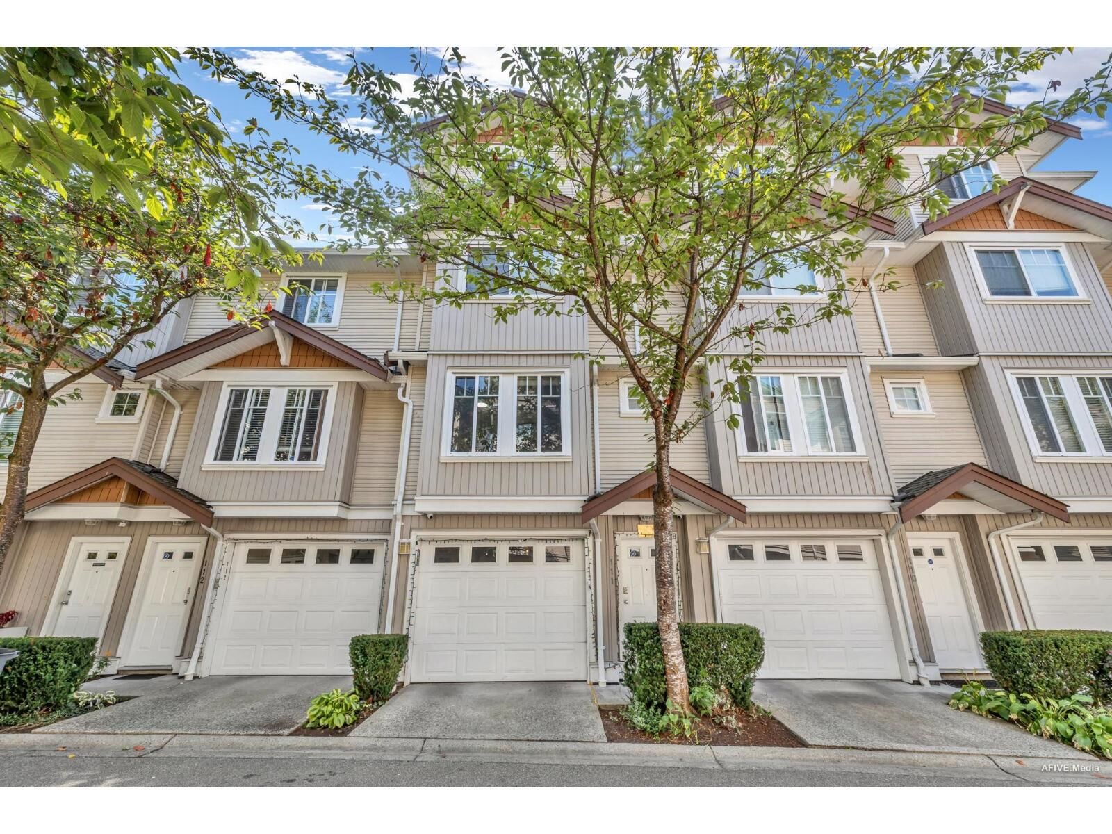 Property Photo: 12711 64 111 BC V3W 1X1