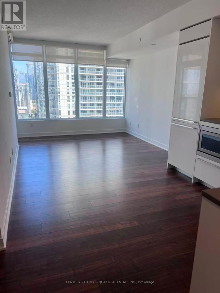Property Photo: 70 Queens Wharf Road 3111 ON M5V 0J2