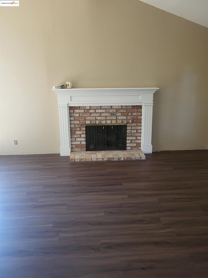 Property Photo:  3021 Greenhall Way  CA 94509 