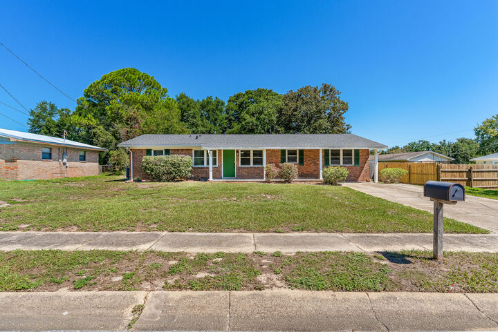Property Photo: 164 Marcia Drive FL 32569