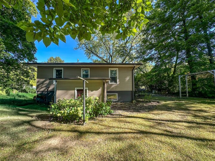 Property Photo:  668 Russell Avenue  PA 16335 