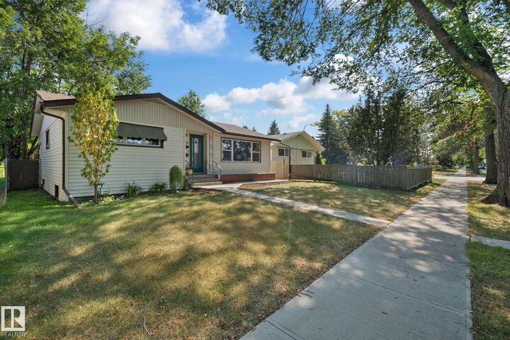 Property Photo:  12107 53 Street NW  AB T5W 3L8 