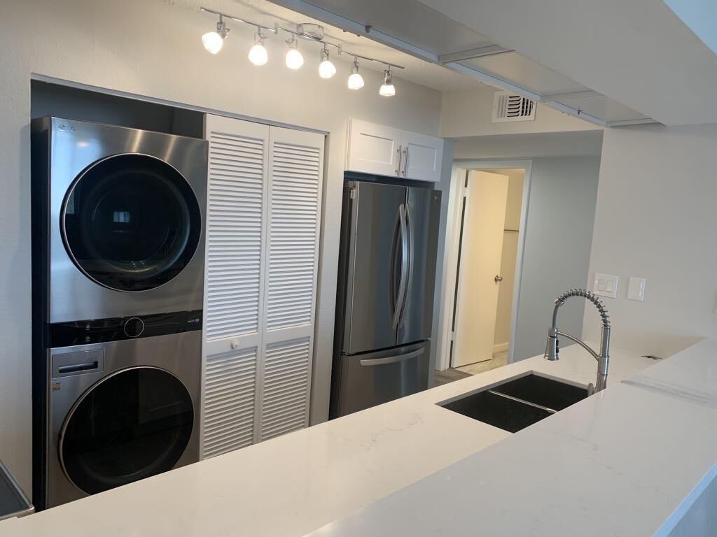 Property Photo:  3930 S Roosevelt Boulevard N304  FL 33040 