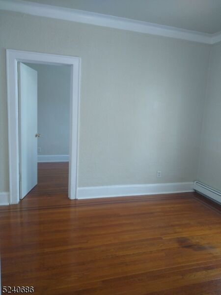 Property Photo: 326 Field Pl 2L NJ 07205