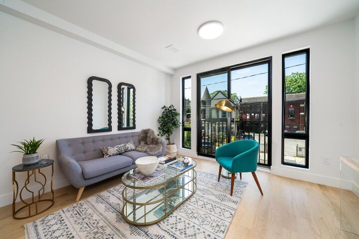 Property Photo:  10 Brinkerhoff St 201  NJ 07304