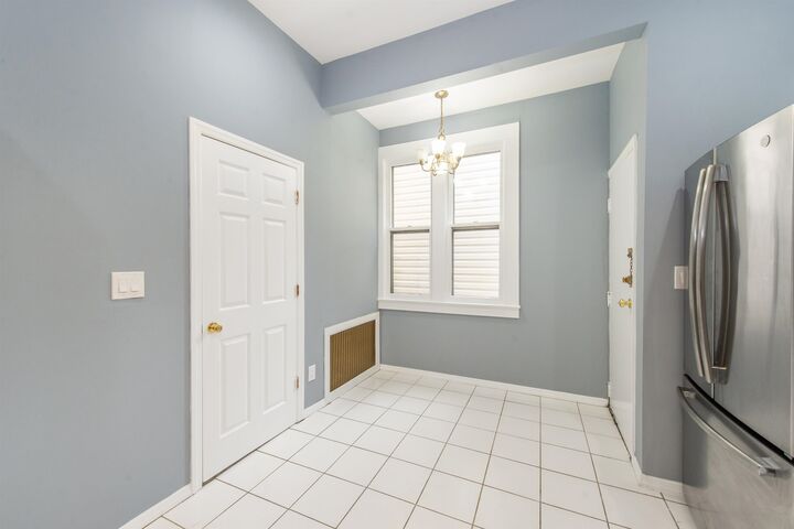 Property Photo:  205 Hutton St 1  NJ 07307 