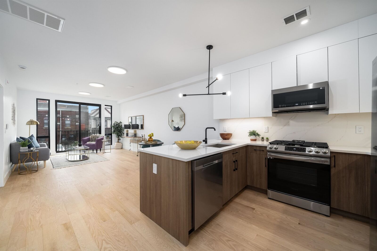 Property Photo:  10 Brinkerhoff St 203  NJ 07304 