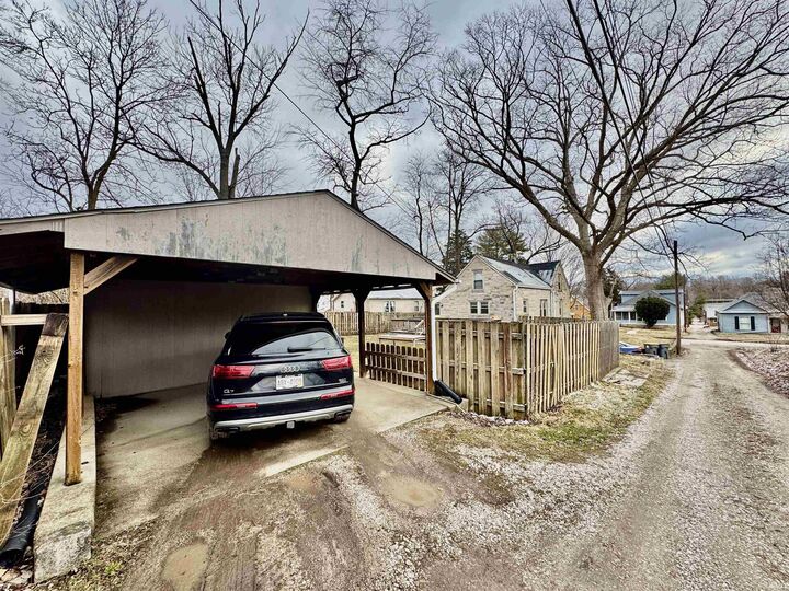 Property Photo: 1105 N Woodburn Avenue 1 IN 47404