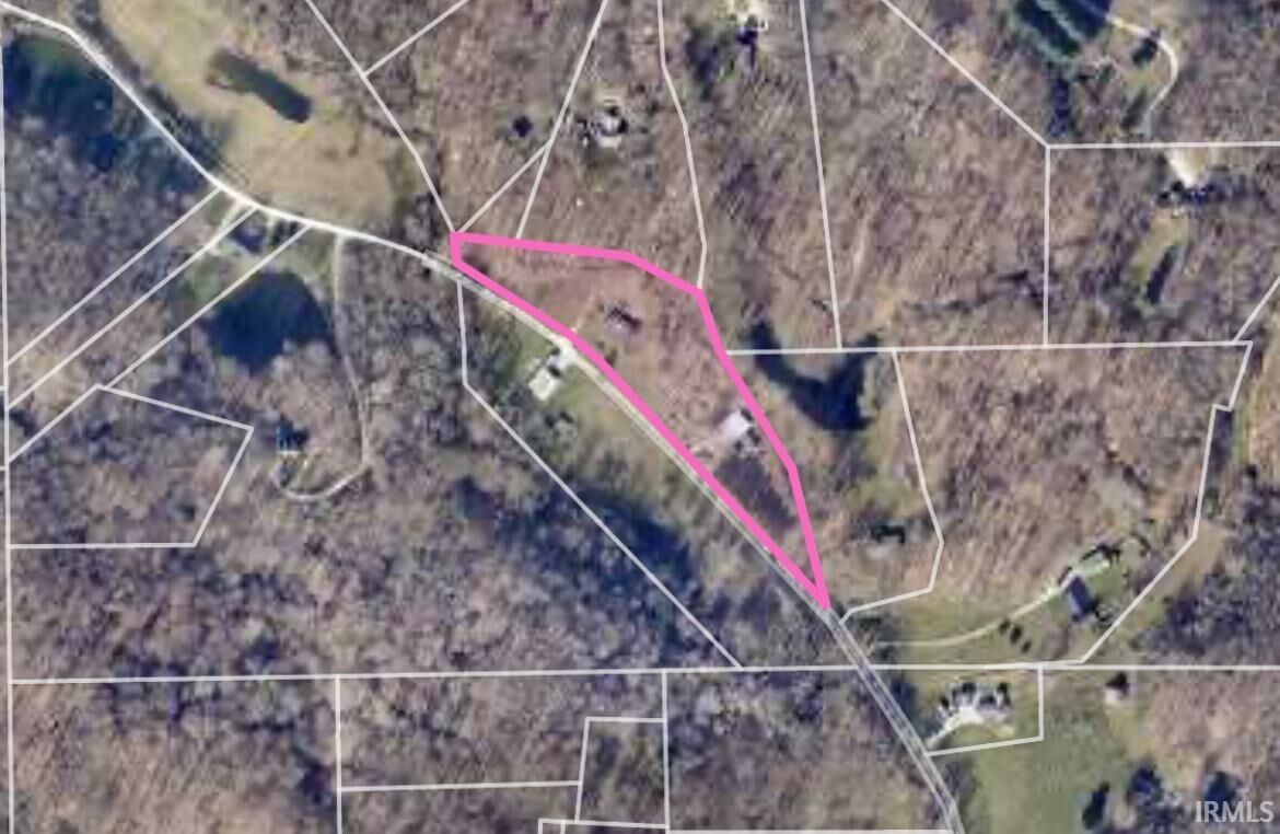 Property Photo: 2975 N Grizzly Lane IN 46151-0110