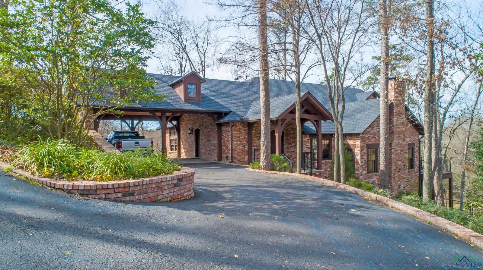 Property Photo: 5 Montclair Circle TX 75601