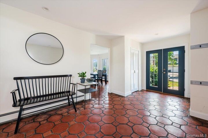 Property Photo:  30 Donna Lane  NY 11561 