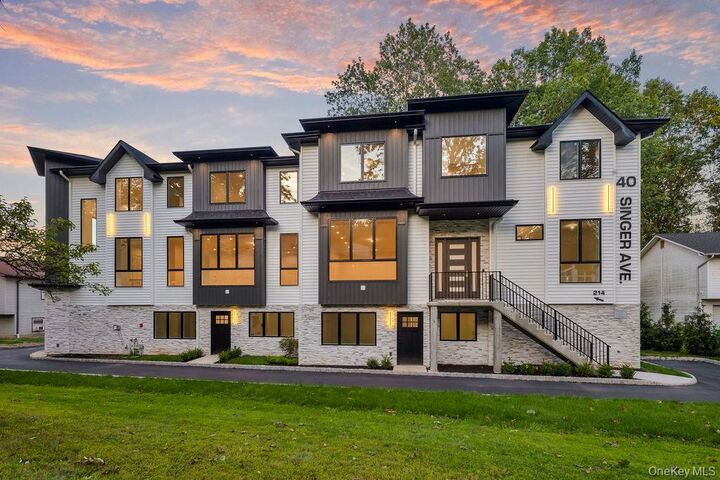 40 Singer Avenue 201  Spring Valley NY 10977 photo