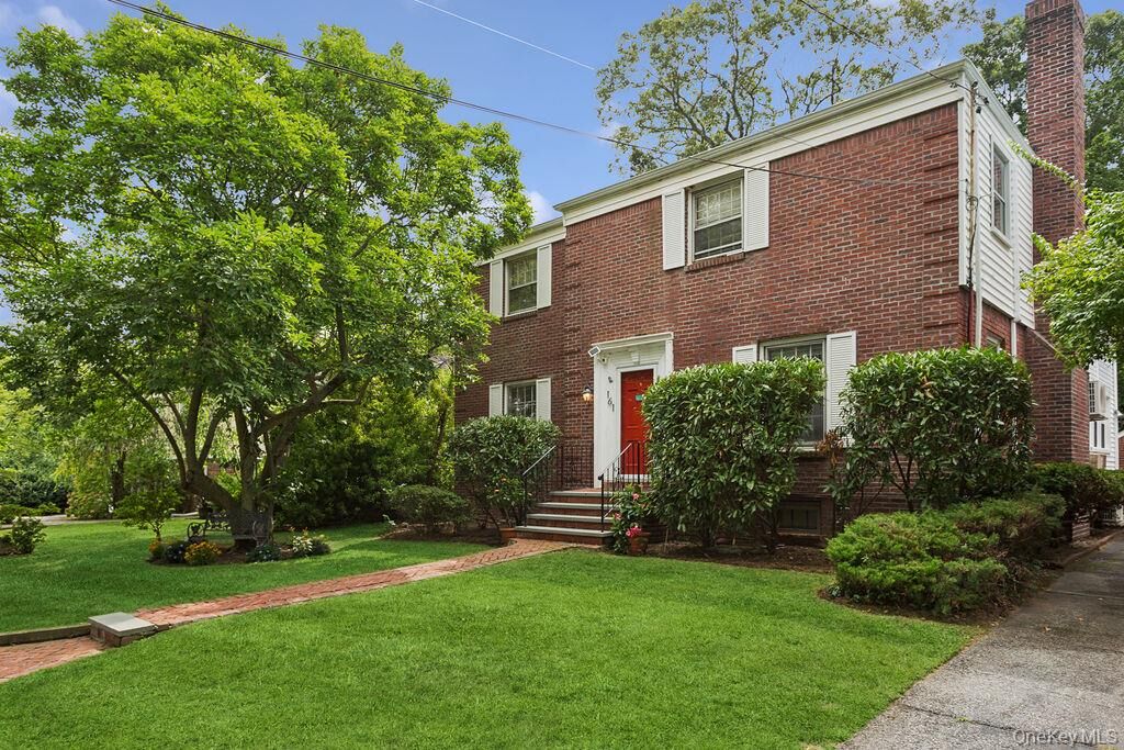 Property Photo:  161 Midgely Drive  NY 11557 