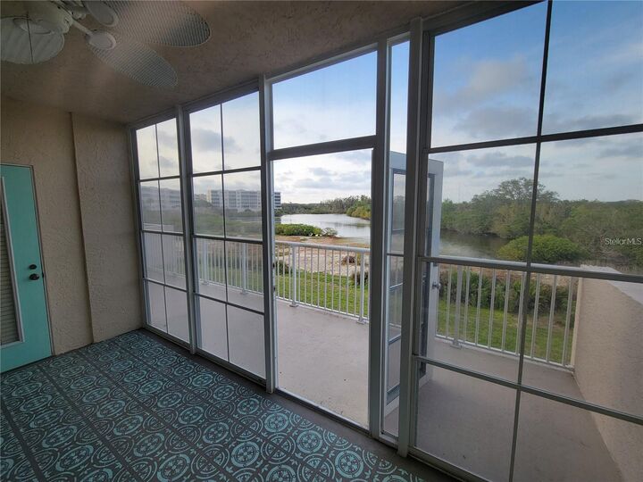Property Photo:  6315 Shoreline Dr 3107  FL 33708 
