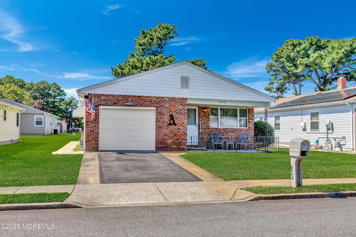 Property Photo:  25 San Carlos Street  NJ 08757 