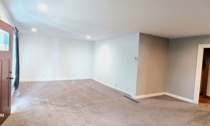 Property Photo:  450-452 Seminary Avenue  IL 60505 