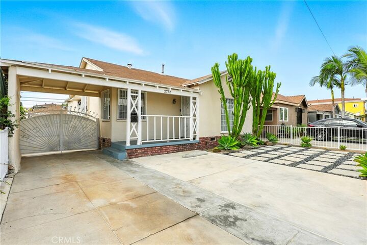 Property Photo:  2732 Indiana Avenue  CA 90280 