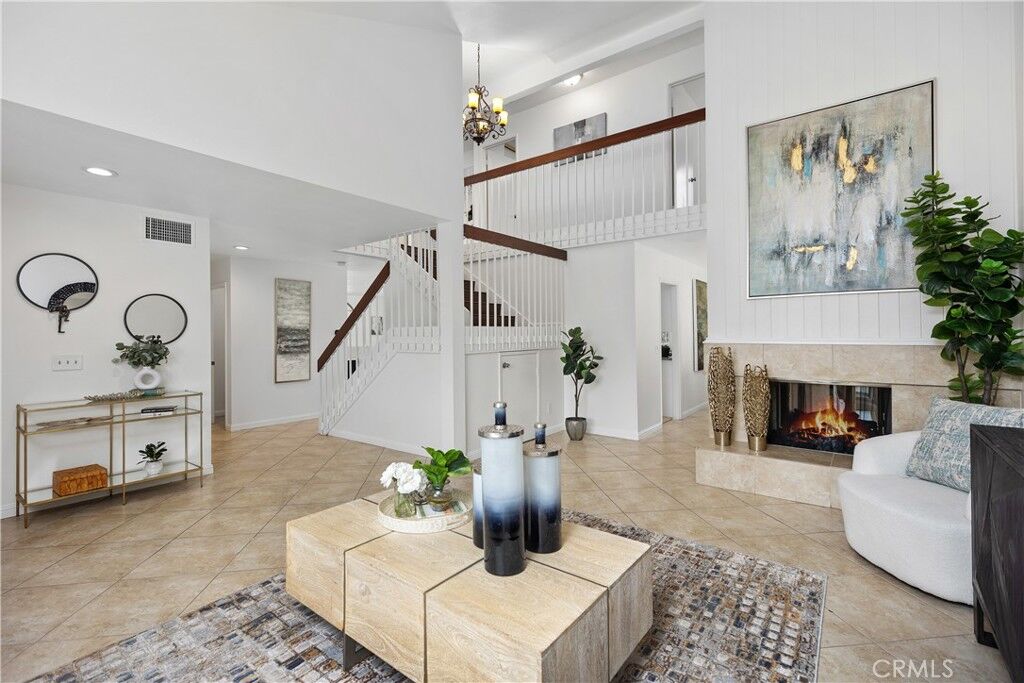 Property Photo: 15 Colonial CA 92620