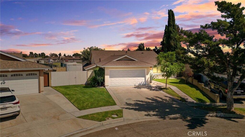 Property Photo:  12360 Hedda Drive  CA 90703 