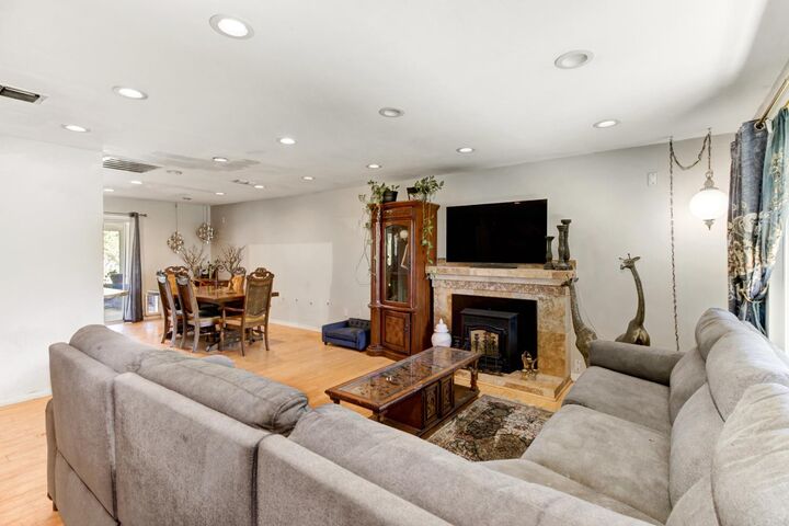 Property Photo: 3260 Gould Way CA 95827