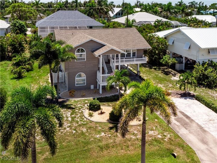 Property Photo:  7841 Breakwater Court  FL 33922 