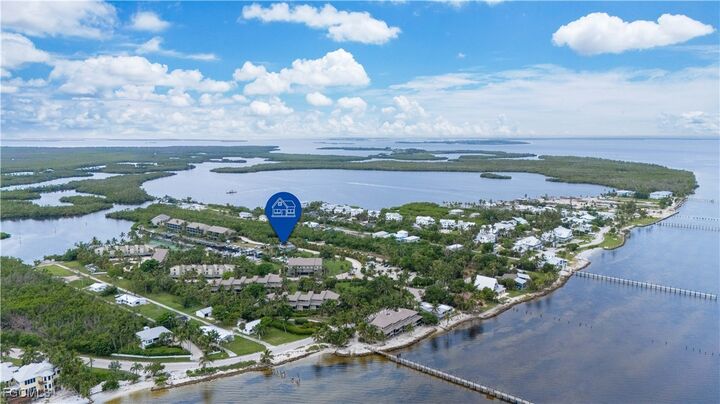 Property Photo: 16710 Bocilla Island Club Drive FL 33922