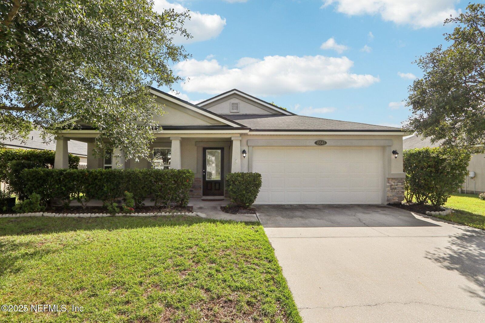 Property Photo: 15543 Bareback Drive FL 32234
