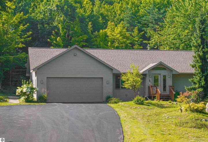 Property Photo:  18907 Robin Ridge Road  MI 49643 