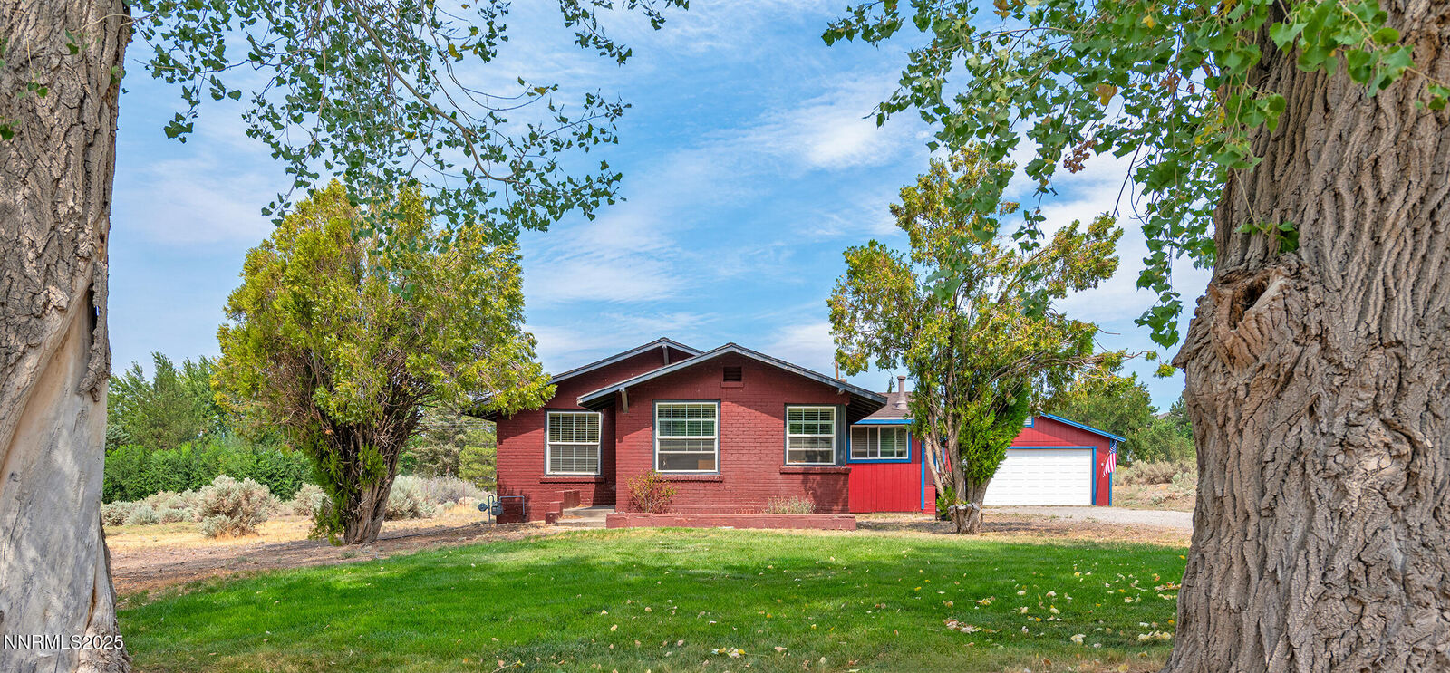 Property Photo: 390 Flicker Circle NV 89704