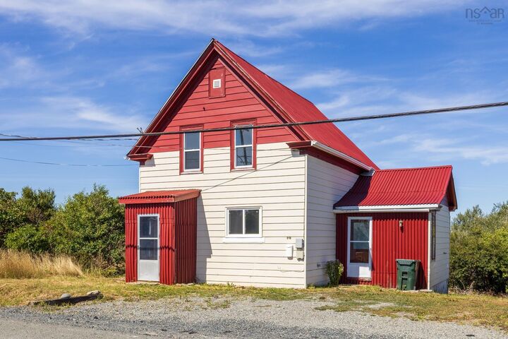Property Photo:  818 Donkin Highway  NS B1A 6P2 